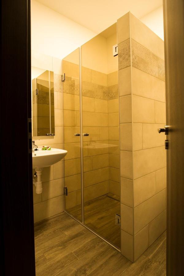 Bodzahaz Apartman Tarjan ภายนอก รูปภาพ